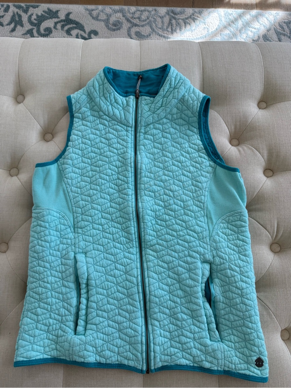 Light Blue Quilted Sleeveless Vest Jacket